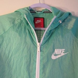 Nike Wind Breaker
